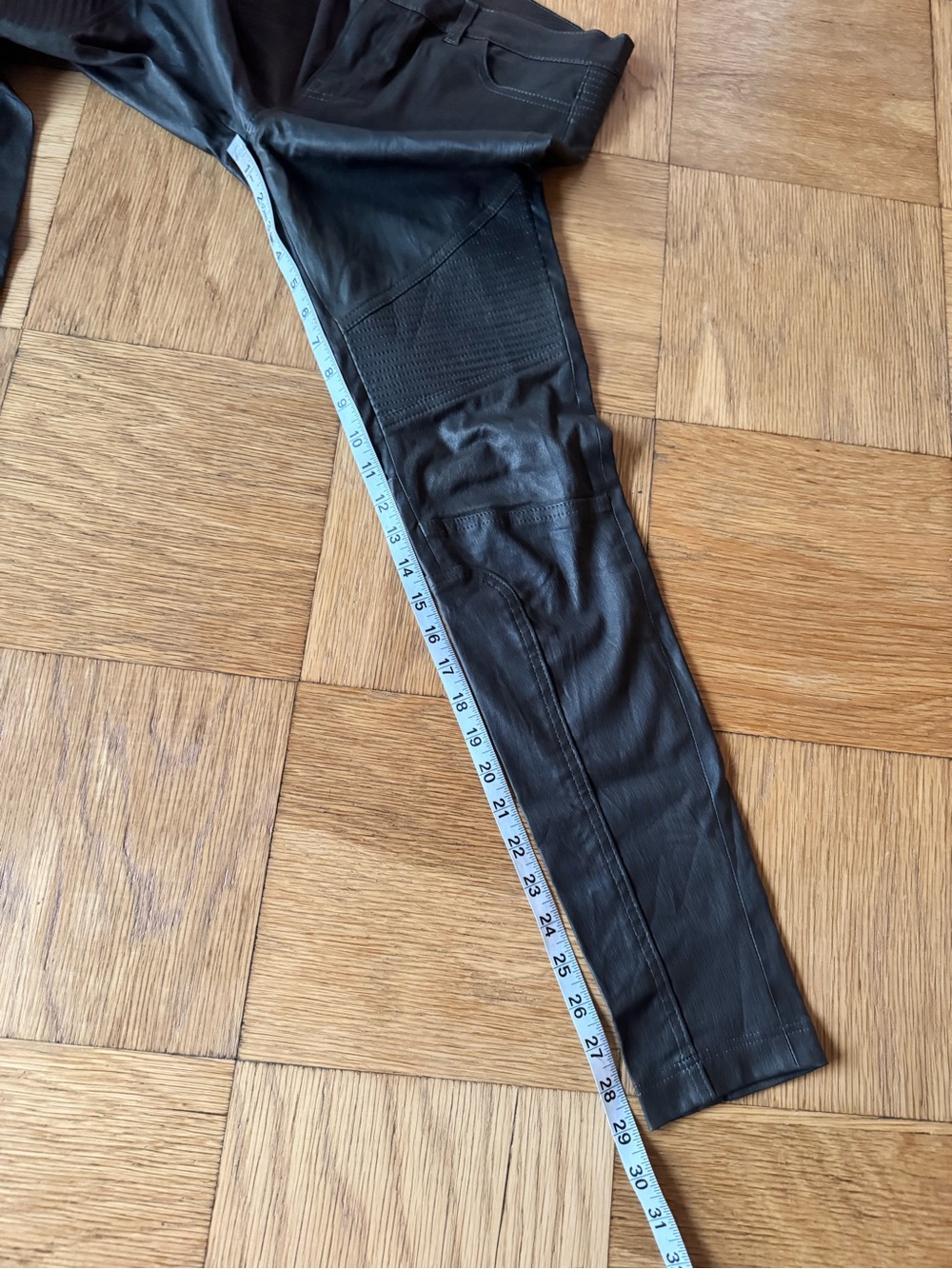 Vince Leather Moto Pants Olive Green Skinny Size 4 Bergdorf Goodman - Picture 10 of 11